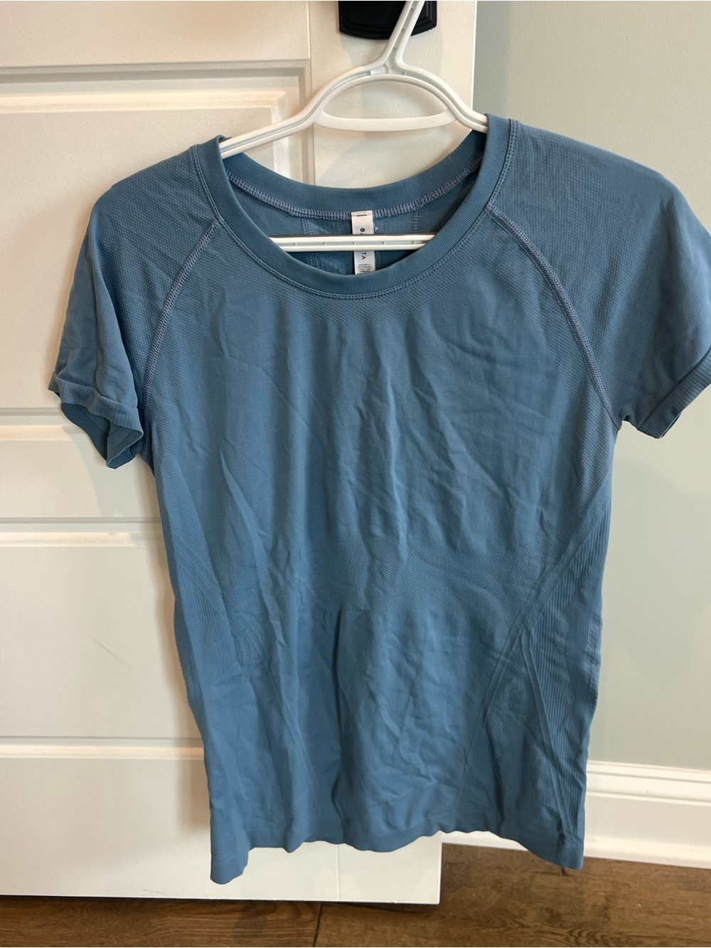 Women’s Athleta Short-Sleeve Active Tee in Slate Blue-size medium